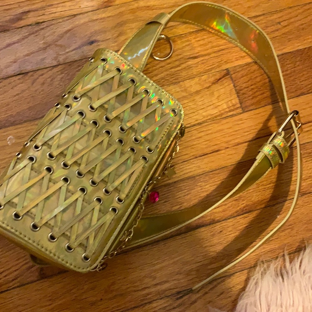 Fanny pack